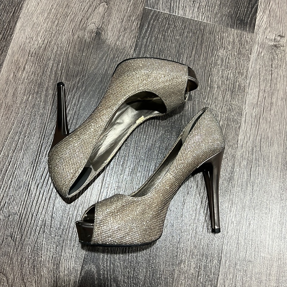 Guess sparkly heels